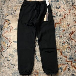 Essentials Fear of god Sweatpants Stretch Limo small